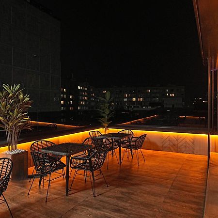 Revive Boutique Hotel Jerevan Buitenkant foto