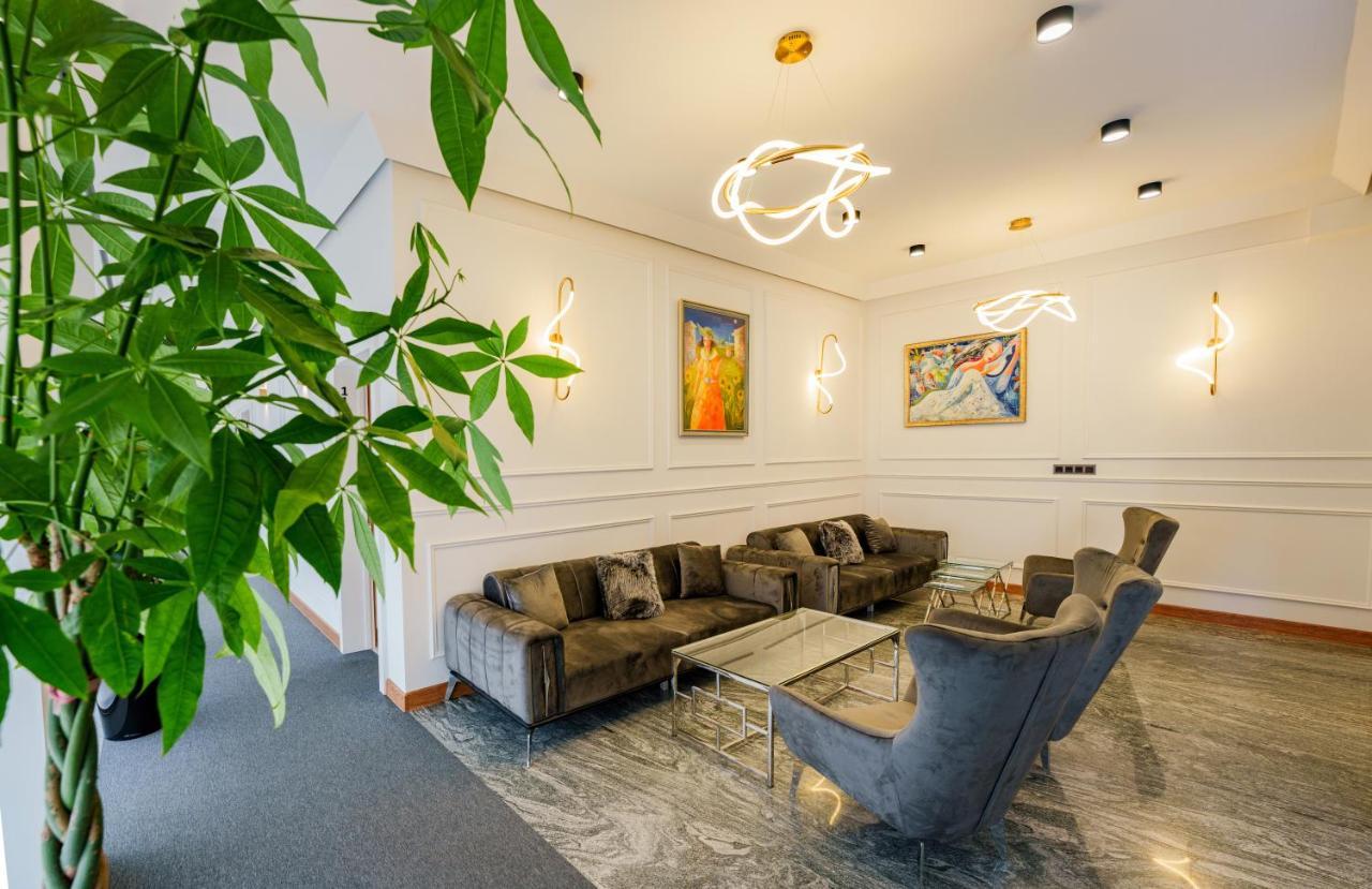 Revive Boutique Hotel Jerevan Buitenkant foto