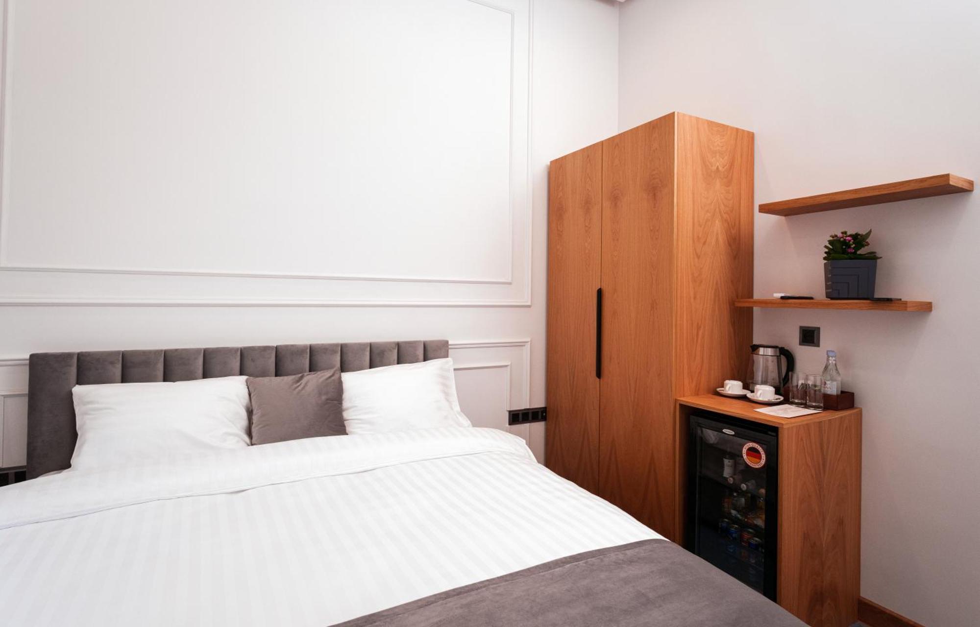 Revive Boutique Hotel Jerevan Buitenkant foto