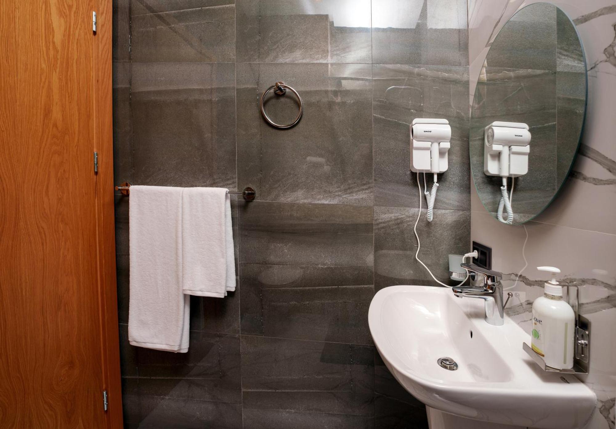 Revive Boutique Hotel Jerevan Buitenkant foto
