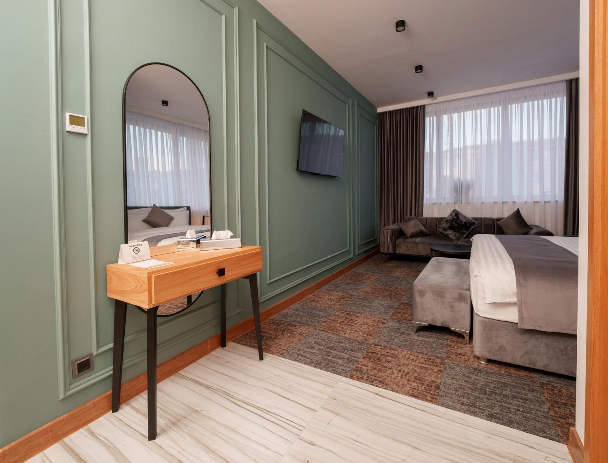 Revive Boutique Hotel Jerevan Buitenkant foto